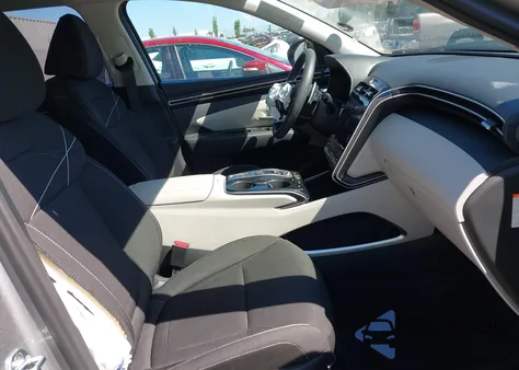 2022 Hyundai Tucson Sel z USA, uszkodzony, nr VIN KM8JBDA28NU031532